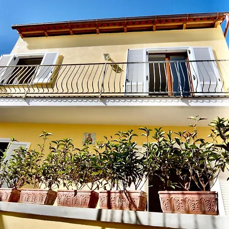 Maloon - 450m From The Apartament