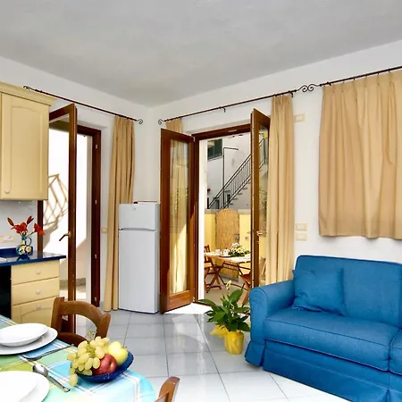 Maloon - 450m From The Apartmán Ischia