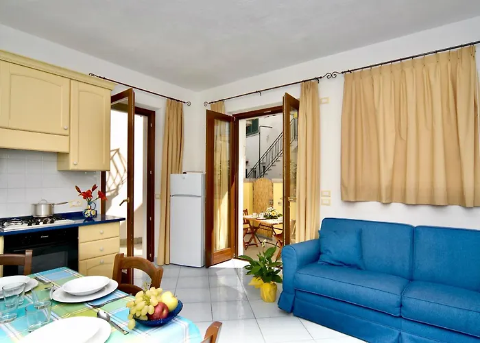 Maloon - 450m From The Apartmán Ischia