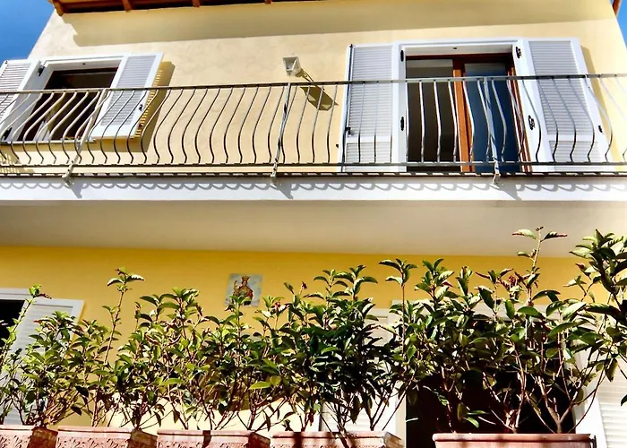 Maloon - 450m From The * Ischia